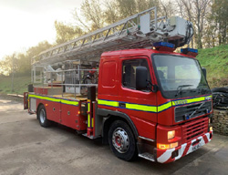 Evems.com - Fire Engines for Sale - <a href='/index.php/aerial-platforms/231-bronto-3-f27-mdt-2000' title='Read more...' class='joodb_titletink'>Bronto + 3 F27 MDT - 2000</a>