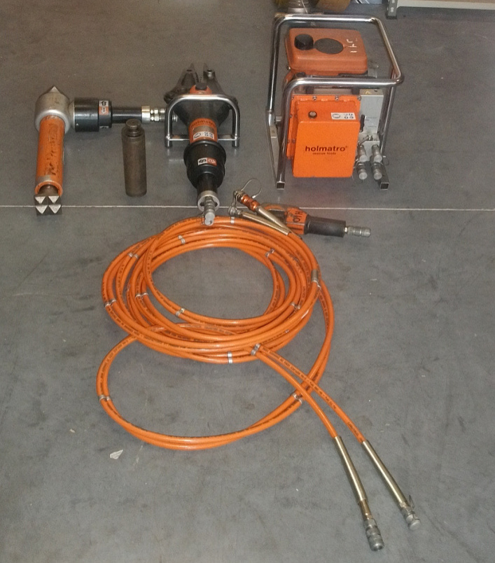 Fire Engines for sale - Holmatro Portable Hydraulic Cutting Gear – Ref: 127